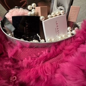 Make up new items on basket over 400 dollars worth reduce price $65